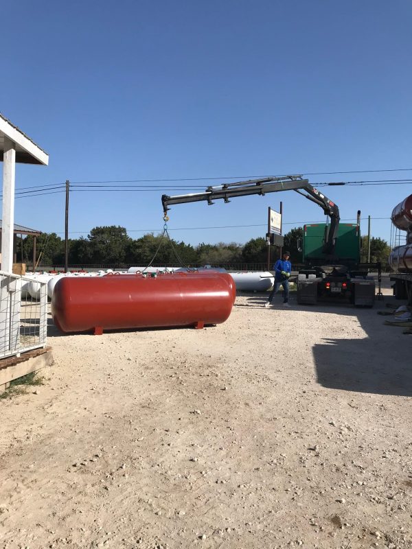 New load of 1000 gallon underground tanks CA 3